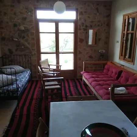 Hotel Rachi Boza, By The Sea