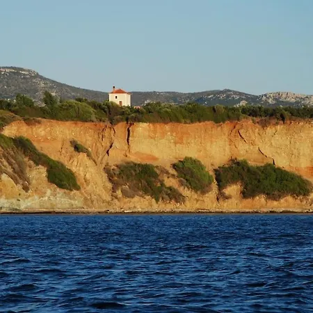Rachi Boza, By The Sea Hotel Plitra